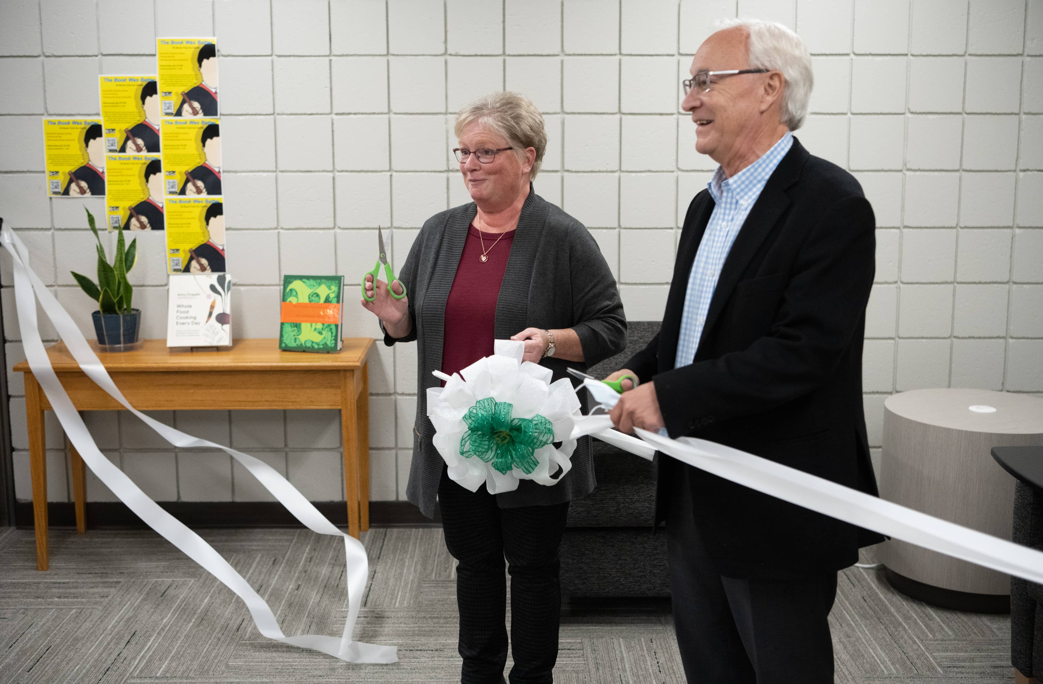 Teri Peasley, OHIO Zanesville early childhood and elementary education program coordinator, and Pres. Sherman cut the ribbon on the new Education Resource Center inside the Herrold Hall Library. Featuring over 1,400 books and other materials, the new center provides a space with resources for education students to use in field experiences, internships and course projects.
