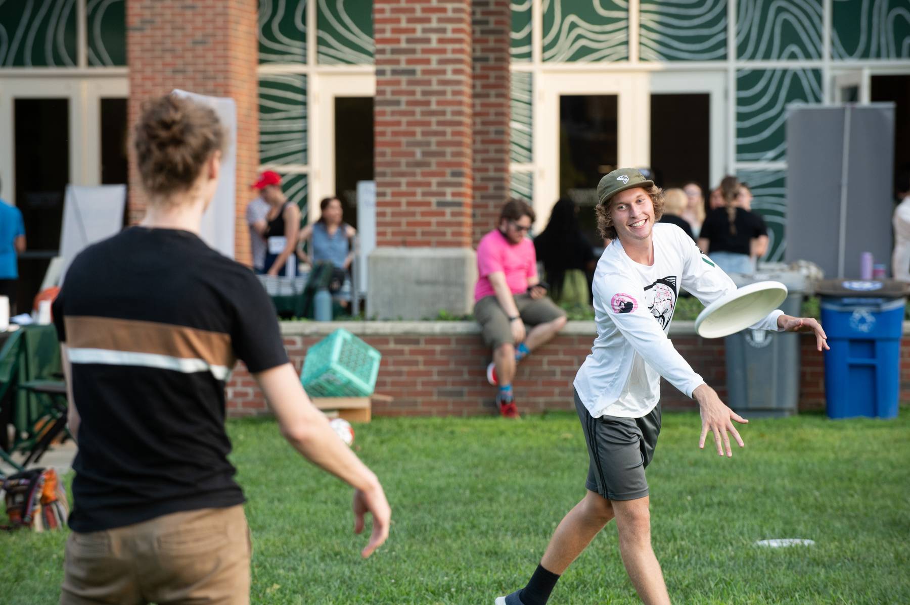 Students enjoy a game of Frisbee during Welcome Week
