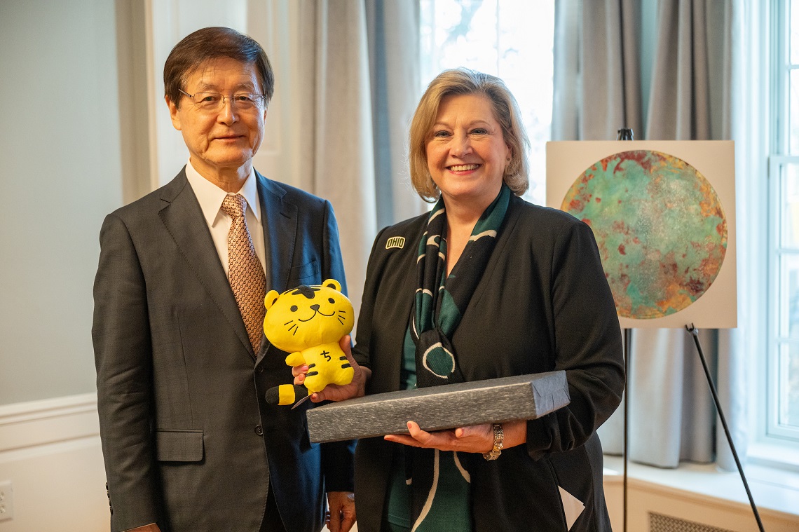 Chubu University President Yoshimi Takeuchi, and Ohio University President Lori Stewart Gonzalez