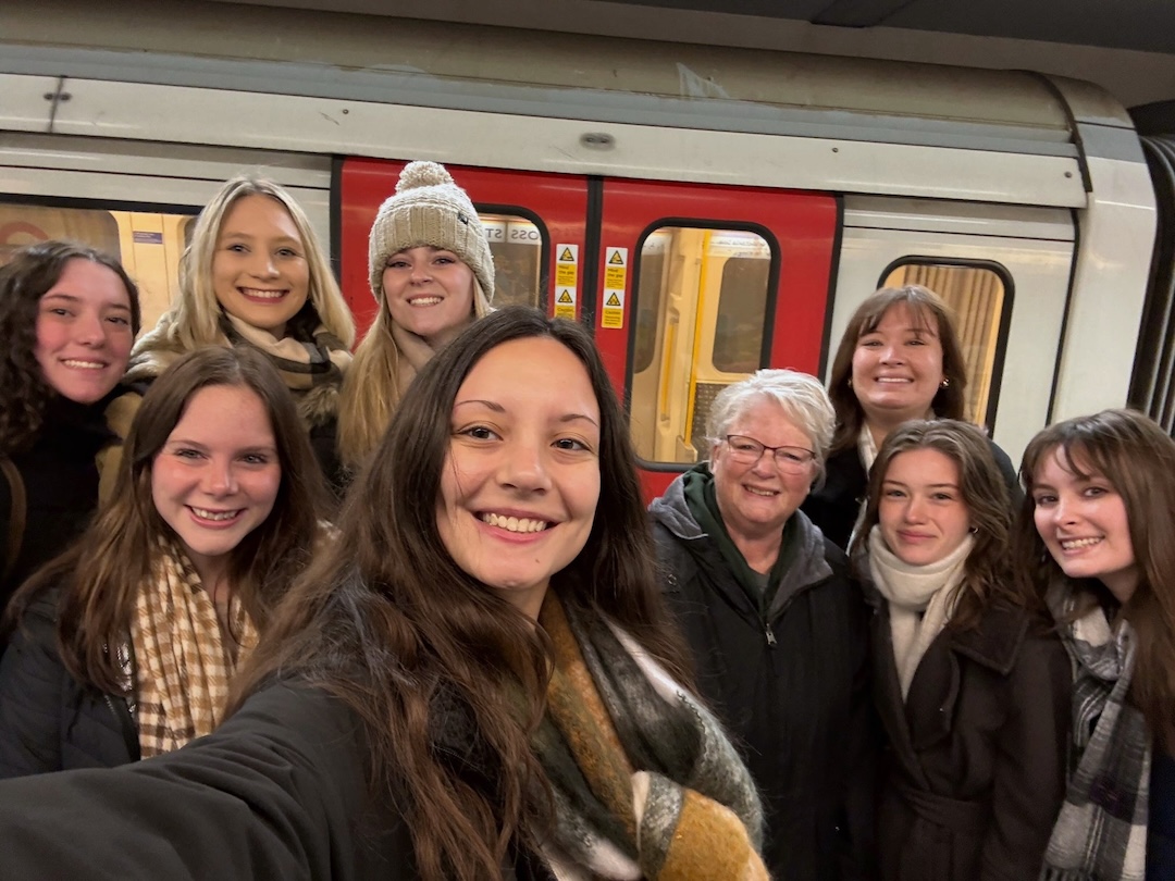 The group of students and faculty that went on the 2025 UK trip pictured together