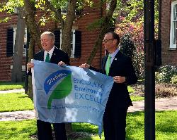 President Nellis accepts Ohio EPA award