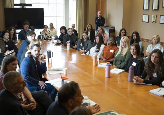 A group of students attending a Pre-law day panel 