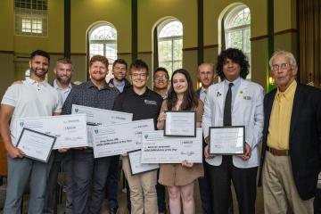 Students receive research awards from OMNI