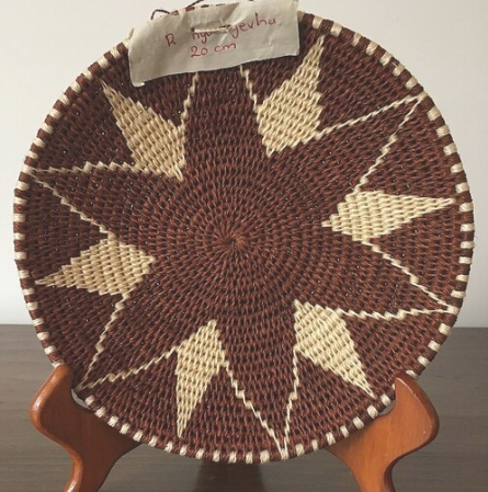 Handwoven-baskets made by women in Zimbabwe for Zienzele Foundation