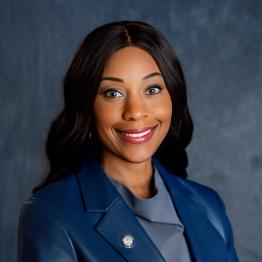 Senator Michele Reynolds Headshot