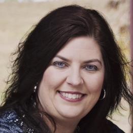 Headshot of Chasity Schmelzenbach